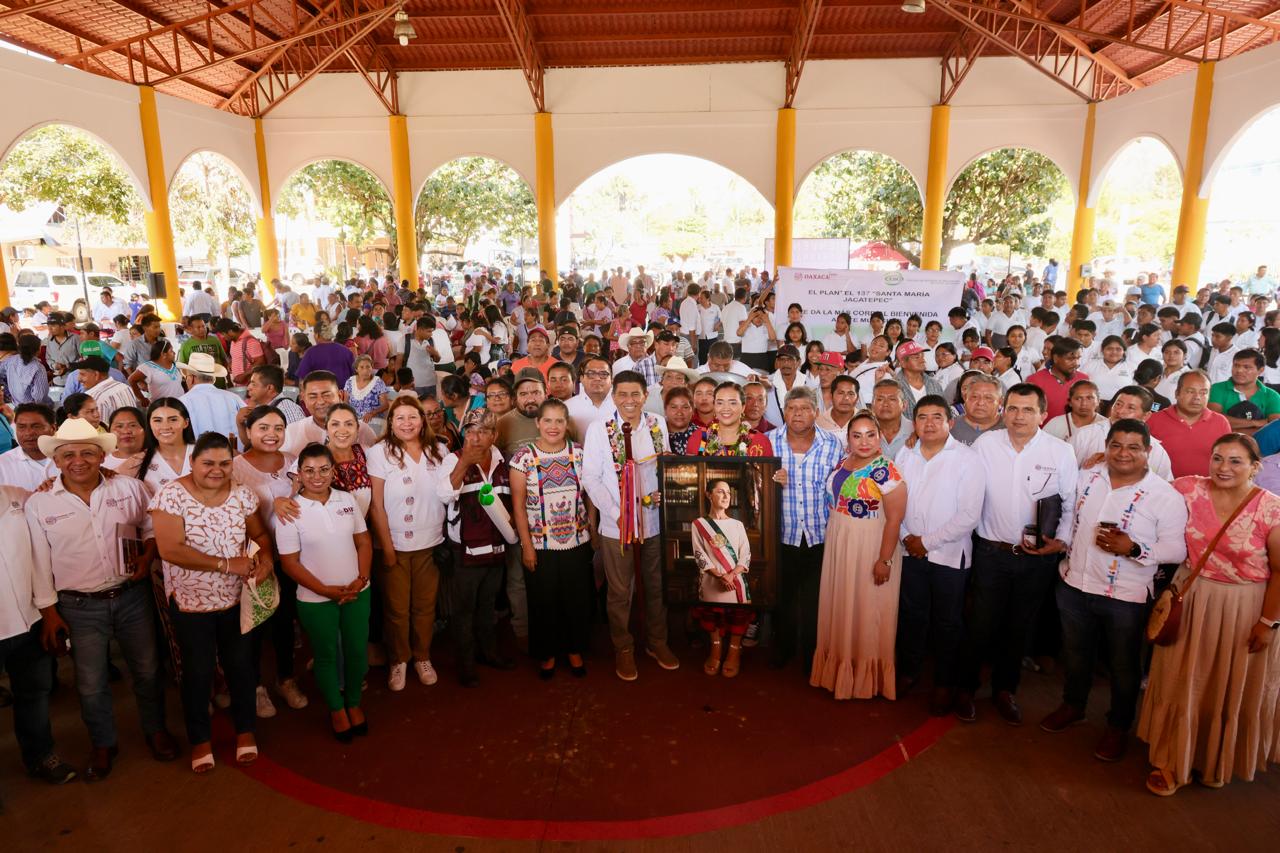 Atiende Primavera Oaxaqueña necesidades de Santa María Jacatepec con más de 25 mdp