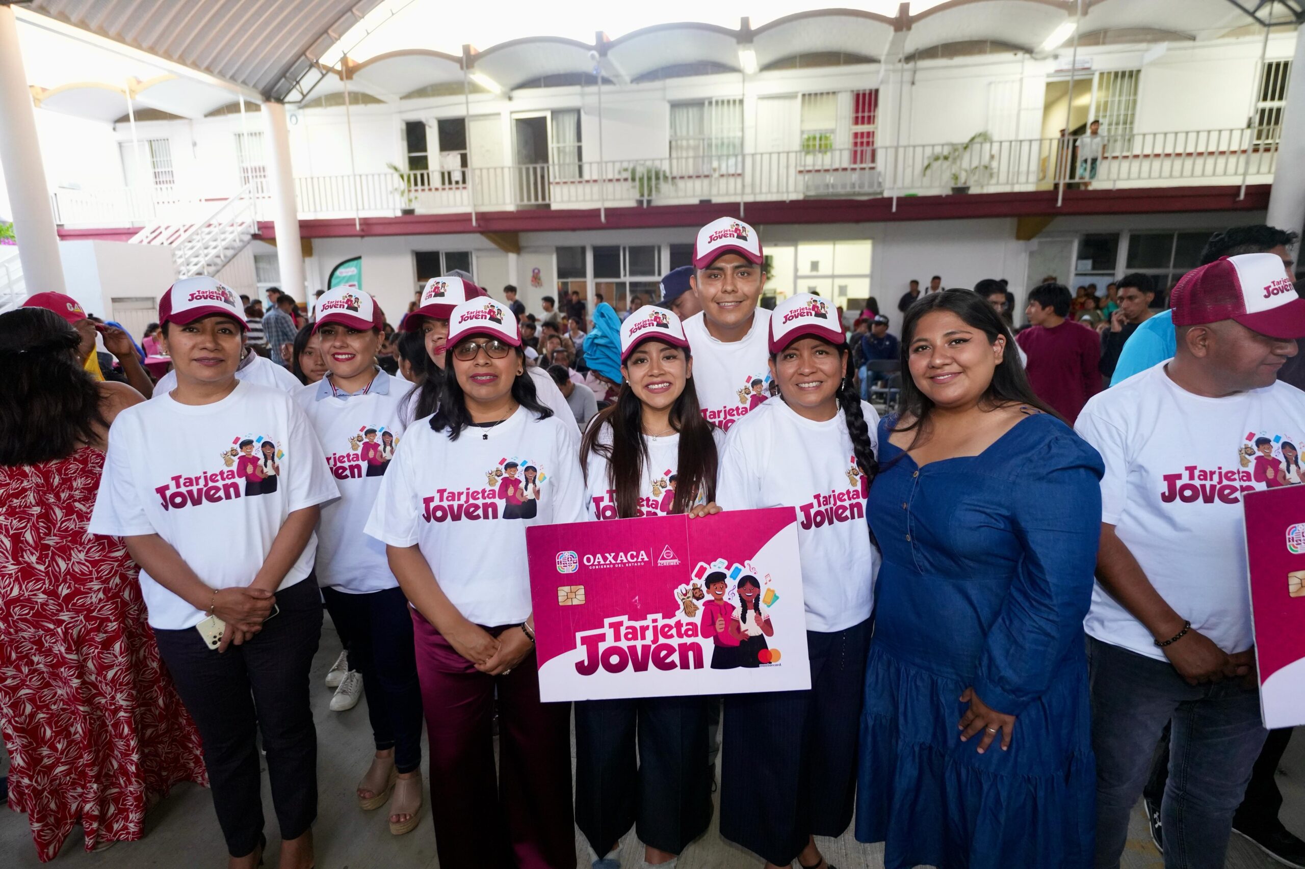 Toman protesta ante el Comité de las Juventudes Primavera en Xoxocotlán Toman protesta ante el Comité de las Juventudes Primavera en Xoxocotlán
