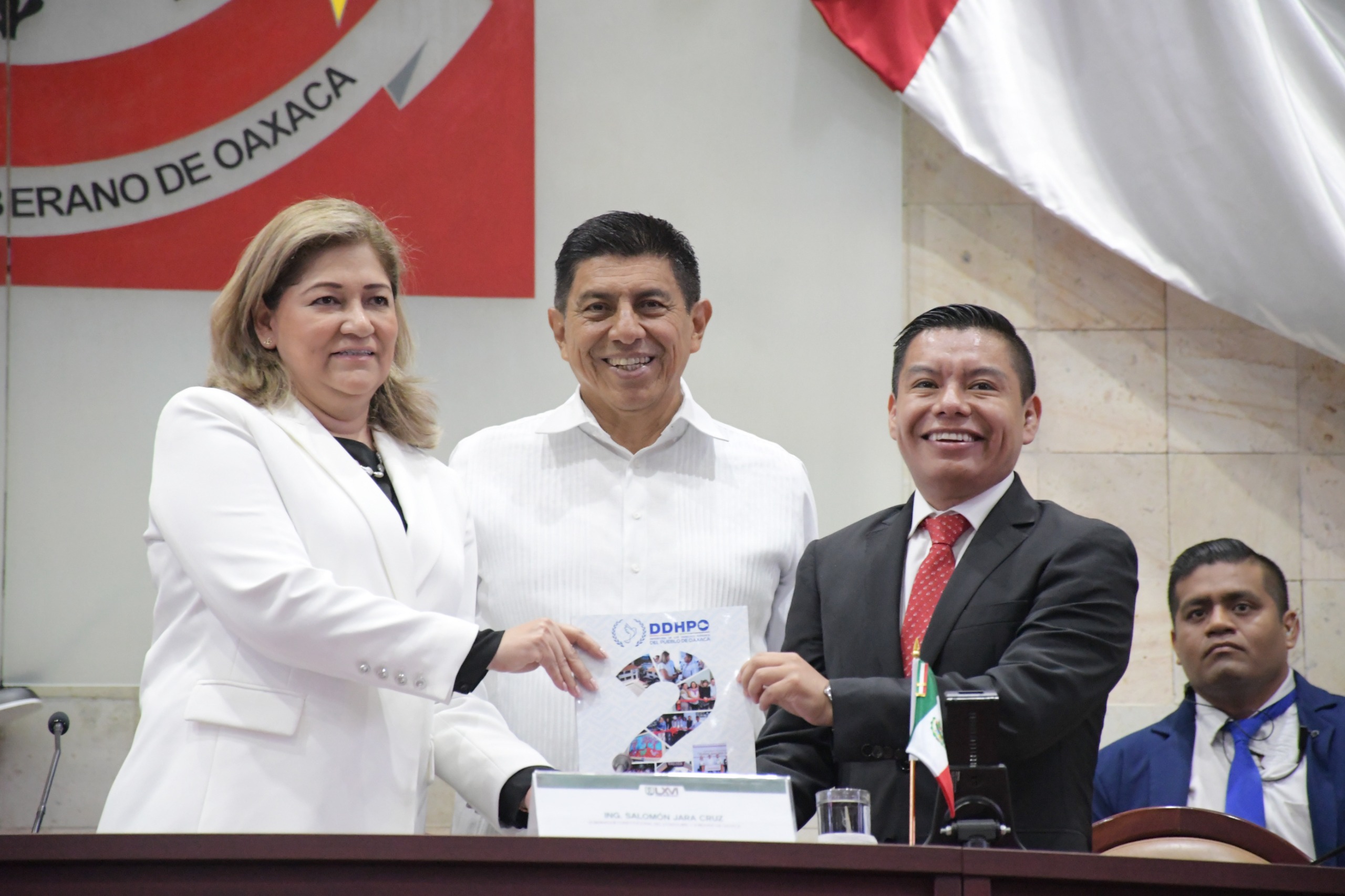 Recibe Congreso Segundo Informe de Actividades de la DDHPO Recibe Congreso Segundo Informe de Actividades de la DDHPO