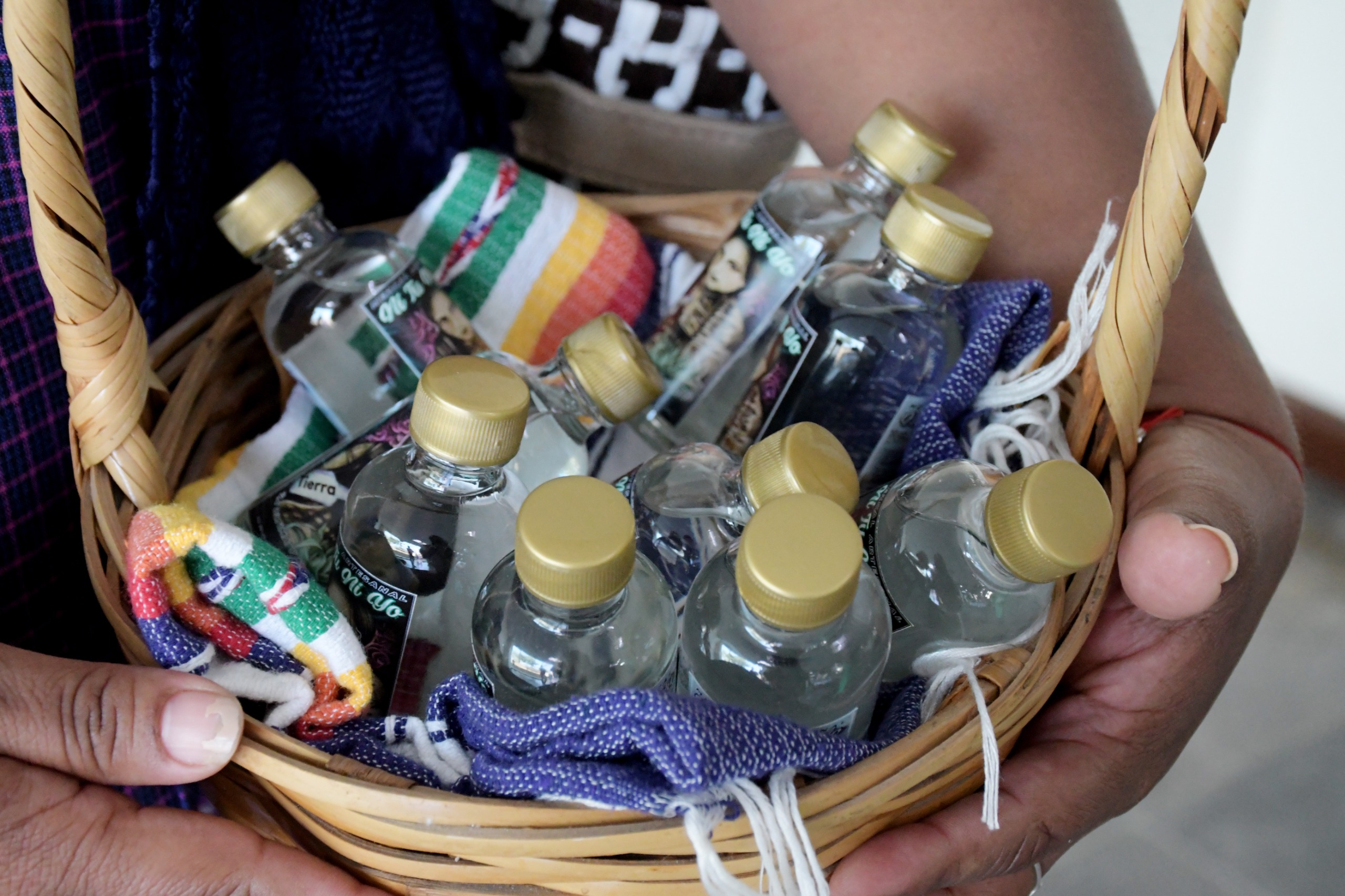 Poder Legislativo reafirma su compromiso con las y los mezcaleros con el foro “Los desafíos del mezcal artesanal en Oaxaca” Poder Legislativo reafirma su compromiso con las y los mezcaleros con el foro “Los desafíos del mezcal artesanal en Oaxaca”