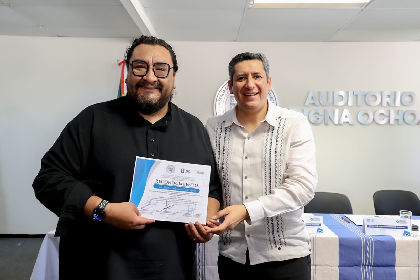 Firma FGEO y Observatorio Ciudadano de Seguridad, Justicia y Legalidad convenio de colaboración para una justicia más accesible para la ciudadanía en Oaxaca Firma FGEO y Observatorio Ciudadano de Seguridad, Justicia y Legalidad convenio de colaboración para una justicia más accesible para la ciudadanía en Oaxaca