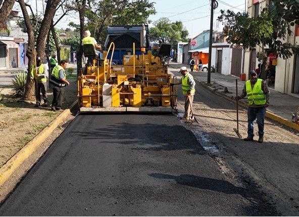 Avanza SIC con trabajos de reencarpetamiento en boulevard Eduardo Vasconcelos Avanza SIC con trabajos de reencarpetamiento en boulevard Eduardo Vasconcelos