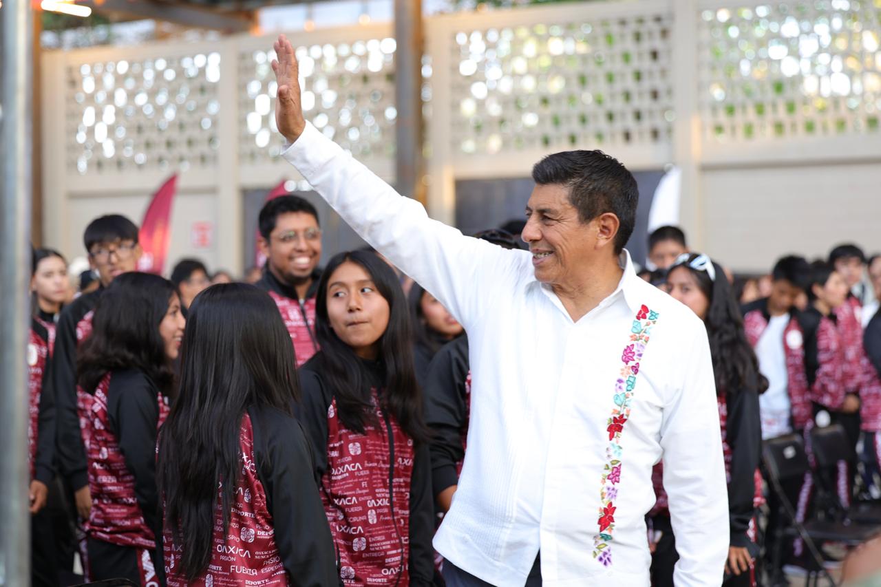 Abandera Salomón Jara a Selección Oaxaqueña de la Olimpiada Nacional Conade 2025