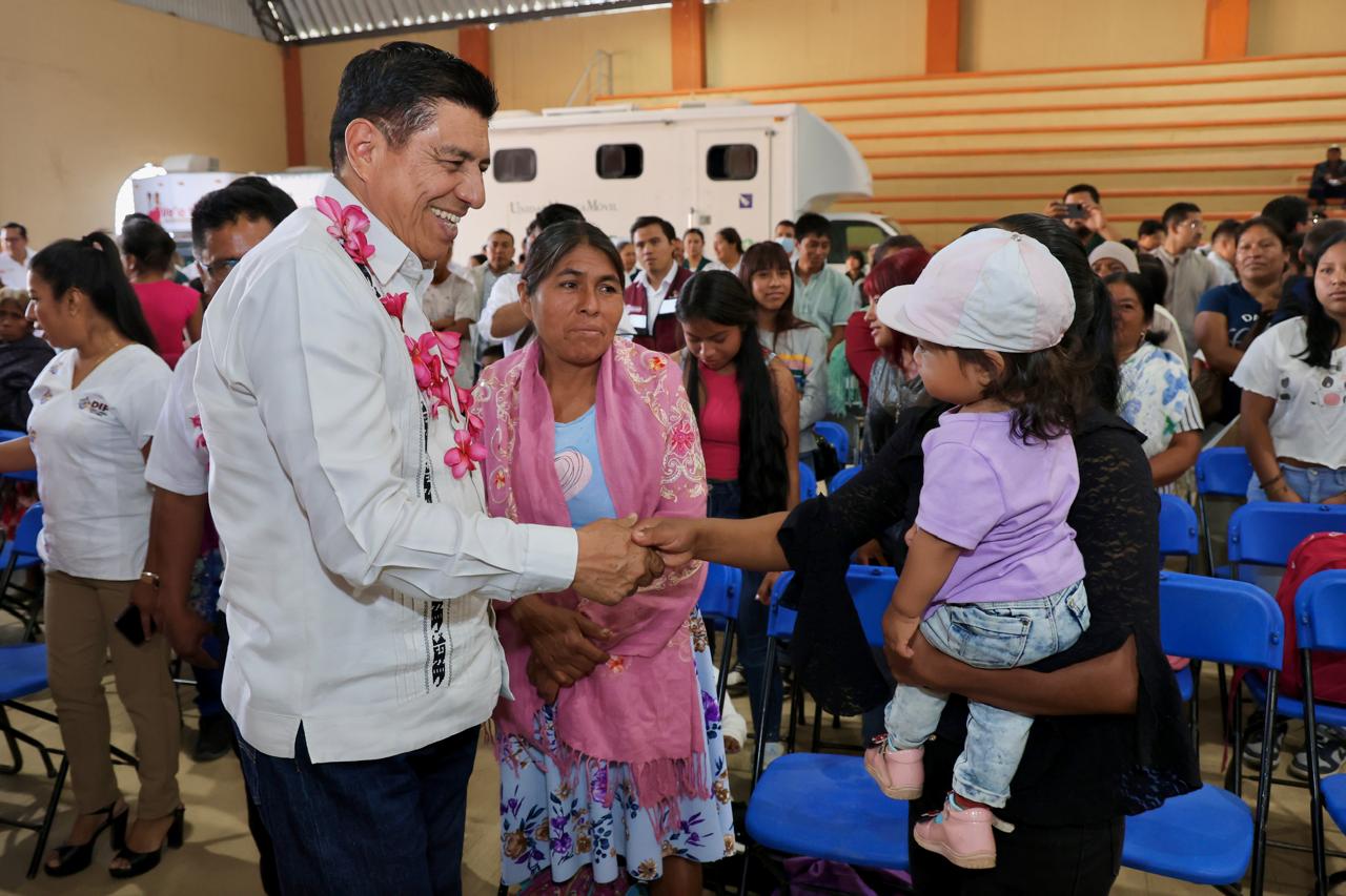 Con Ve’e tata, Salomón Jara transforma la atención médica en zonas marginadas Con Ve’e tata, Salomón Jara transforma la atención médica en zonas marginadas