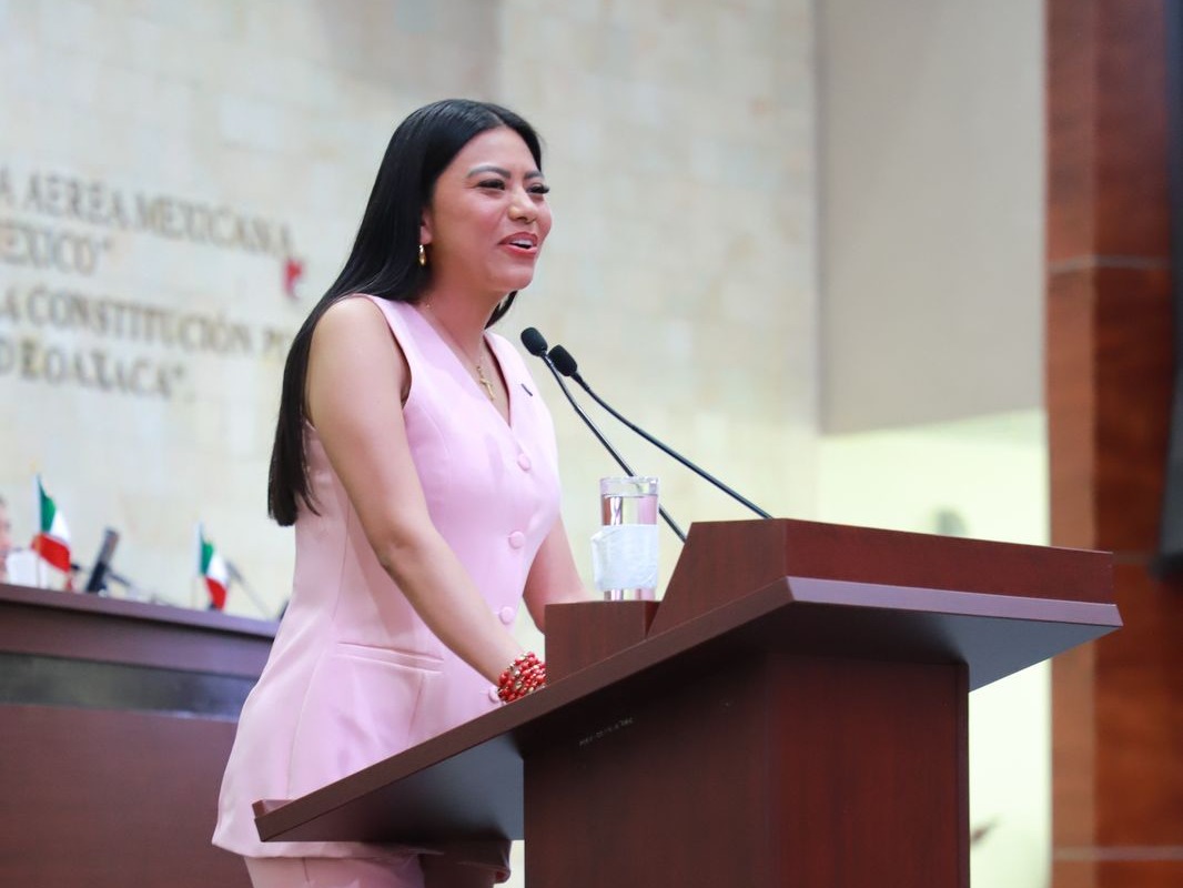 Presentan al Parlamento de Oaxaca iniciativa para garantizar los derechos de acceso a la información ambiental de los pueblos y comunidades indígenas y afromexicanas Presentan al Parlamento de Oaxaca iniciativa para garantizar los derechos de acceso a la información ambiental de los pueblos y comunidades indígenas y afromexicanas