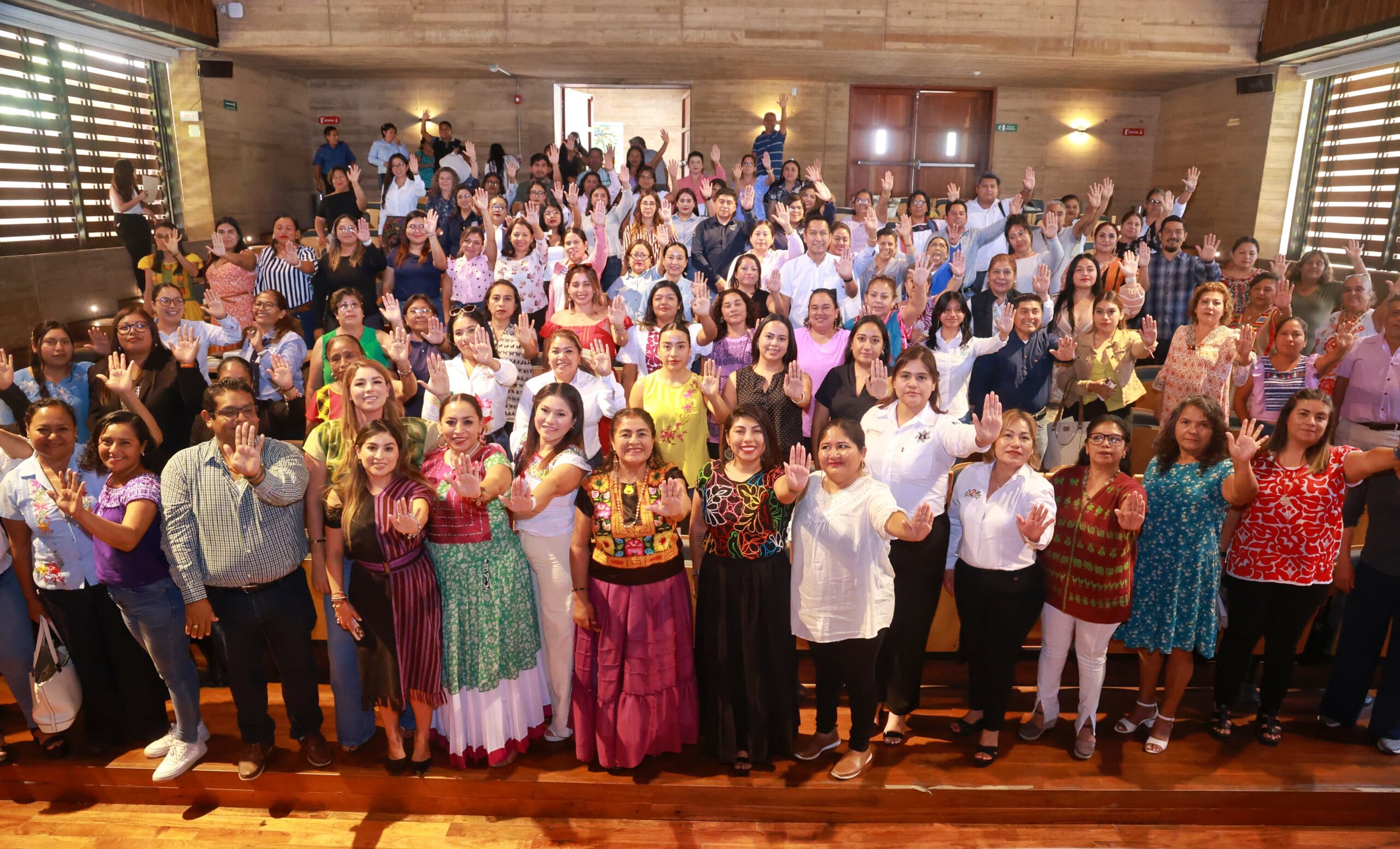Entrega SM programa estratégico a municipios con Alerta de Violencia de Género contra las Mujeres Entrega SM programa estratégico a municipios con Alerta de Violencia de Género contra las Mujeres