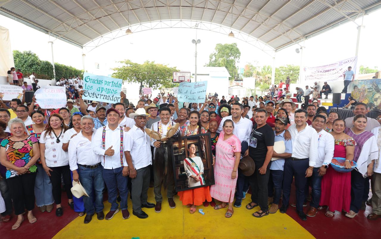 Asigna Salomón Jara 21 mdp para mejorar condiciones de vida en Santiago Llano Grande Asigna Salomón Jara 21 mdp para mejorar condiciones de vida en Santiago Llano Grande