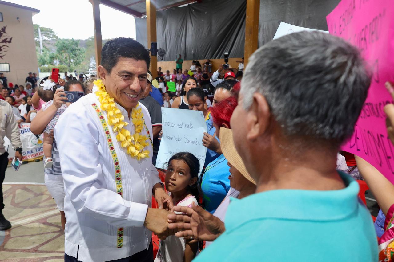 Con inversión de 20 mdp, Salomón Jara apoya el desarrollo de San Andrés Huaxpaltepec Con inversión de 20 mdp, Salomón Jara apoya el desarrollo de San Andrés Huaxpaltepec