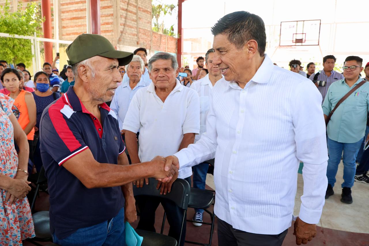 Refrenda Jara Cruz compromiso con el saneamiento del arroyo El Tecolote de la agencia Dolores Refrenda Jara Cruz compromiso con el saneamiento del arroyo El Tecolote de la agencia Dolores