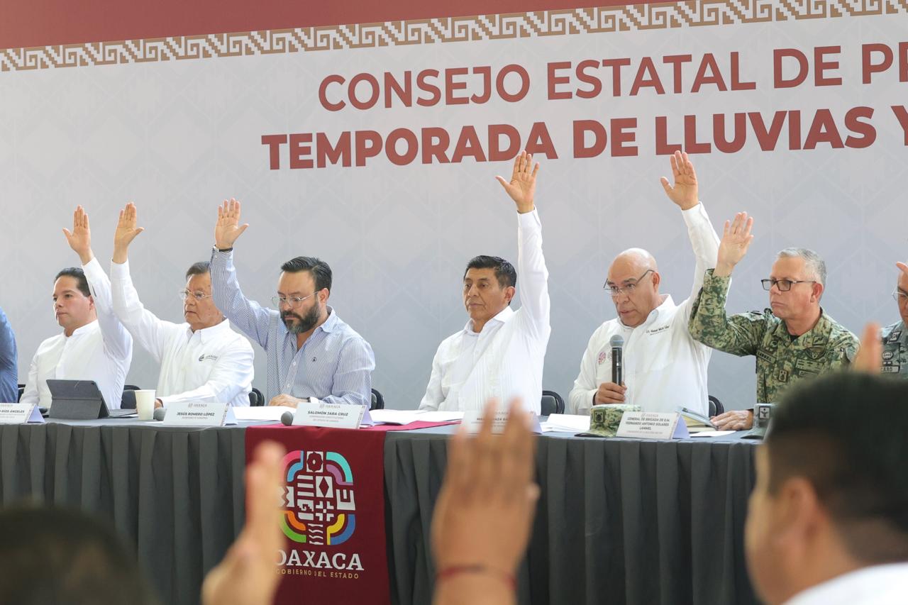 Instala Gobernador de Oaxaca Consejo de Protección Civil para vigilar y responder en temporada de lluvias y huracanes