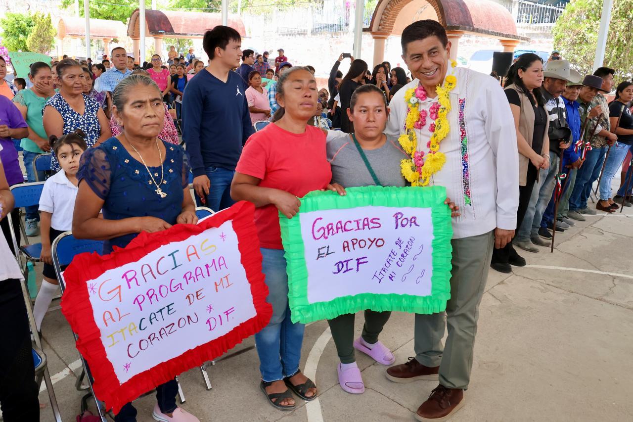 Para alcanzar el desarrollo de San Andrés Tepetlapa, Gobernador de Oaxaca triplica presupuesto para obra social Para alcanzar el desarrollo de San Andrés Tepetlapa, Gobernador de Oaxaca triplica presupuesto para obra social