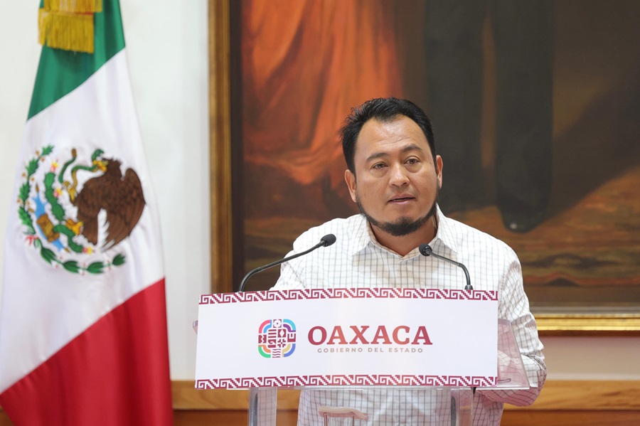 Llama Director General del IEEPO al magisterio oaxaqueño a la sensibilidad y solidaridad nacional Llama Director General del IEEPO al magisterio oaxaqueño a la sensibilidad y solidaridad nacional