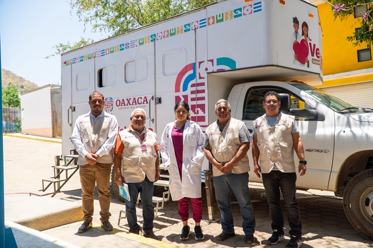“Ve´e Tata, Salud en tu municipio” brinda más de 8 mil servicios de atención médica en su primera semana “Ve´e Tata, Salud en tu municipio” brinda más de 8 mil servicios de atención médica en su primera semana