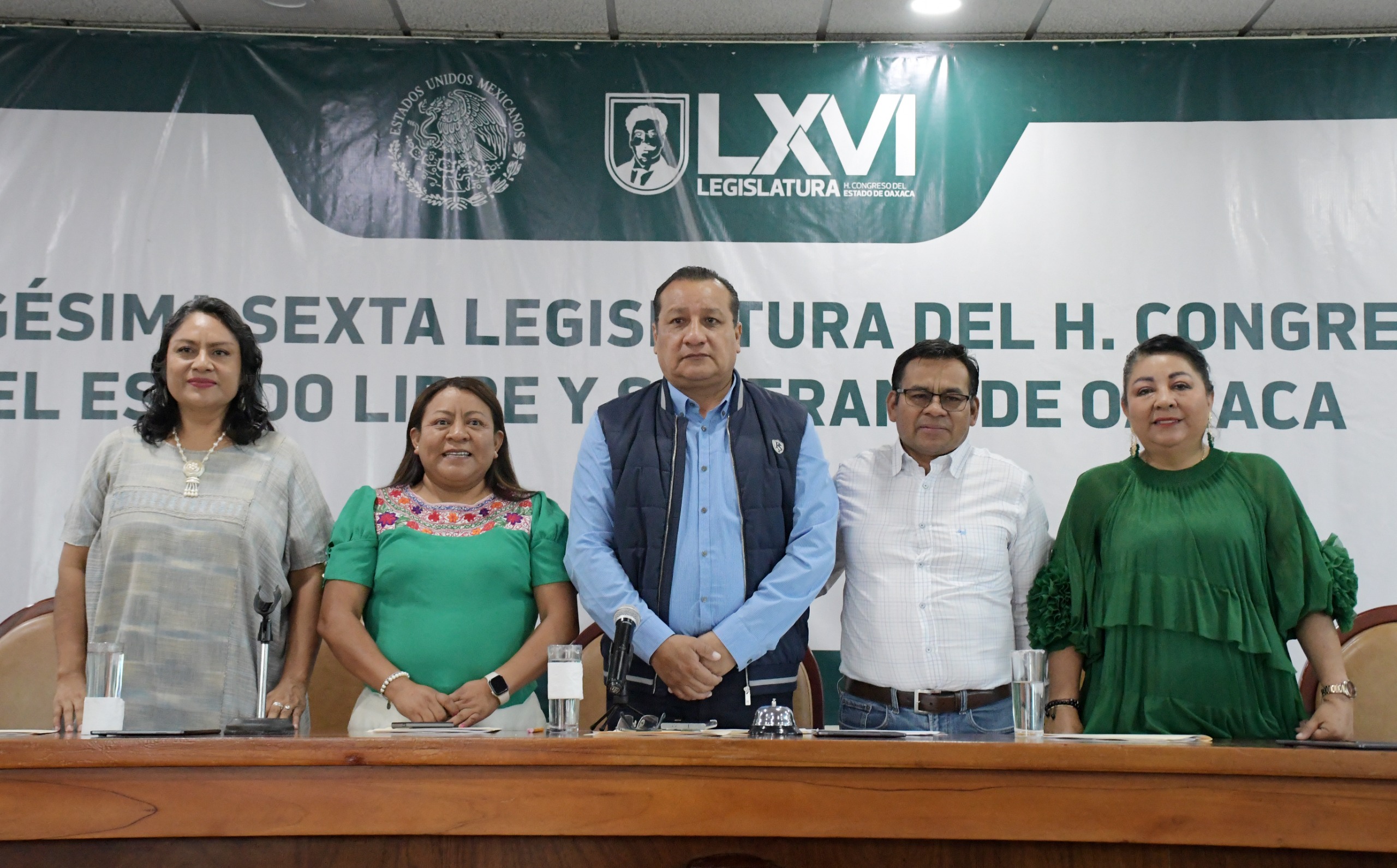 Diputación Permanente da lectura a cuatro iniciativas de ley y un Punto de Acuerdo Diputación Permanente da lectura a cuatro iniciativas de ley y un Punto de Acuerdo