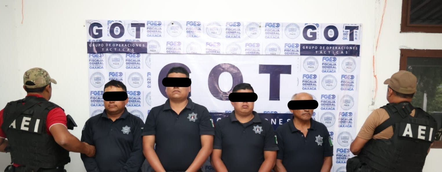 LOGRA LA FISCALÍA DE OAXACA DETENER A UN MANDO Y 3CUSTODIOS IMPLICADOS EN FUGA DE REO DE PENAL DE TLACOLULA LOGRA LA FISCALÍA DE OAXACA DETENER A UN MANDO Y 3CUSTODIOS IMPLICADOS EN FUGA DE REO DE PENAL DE TLACOLULA