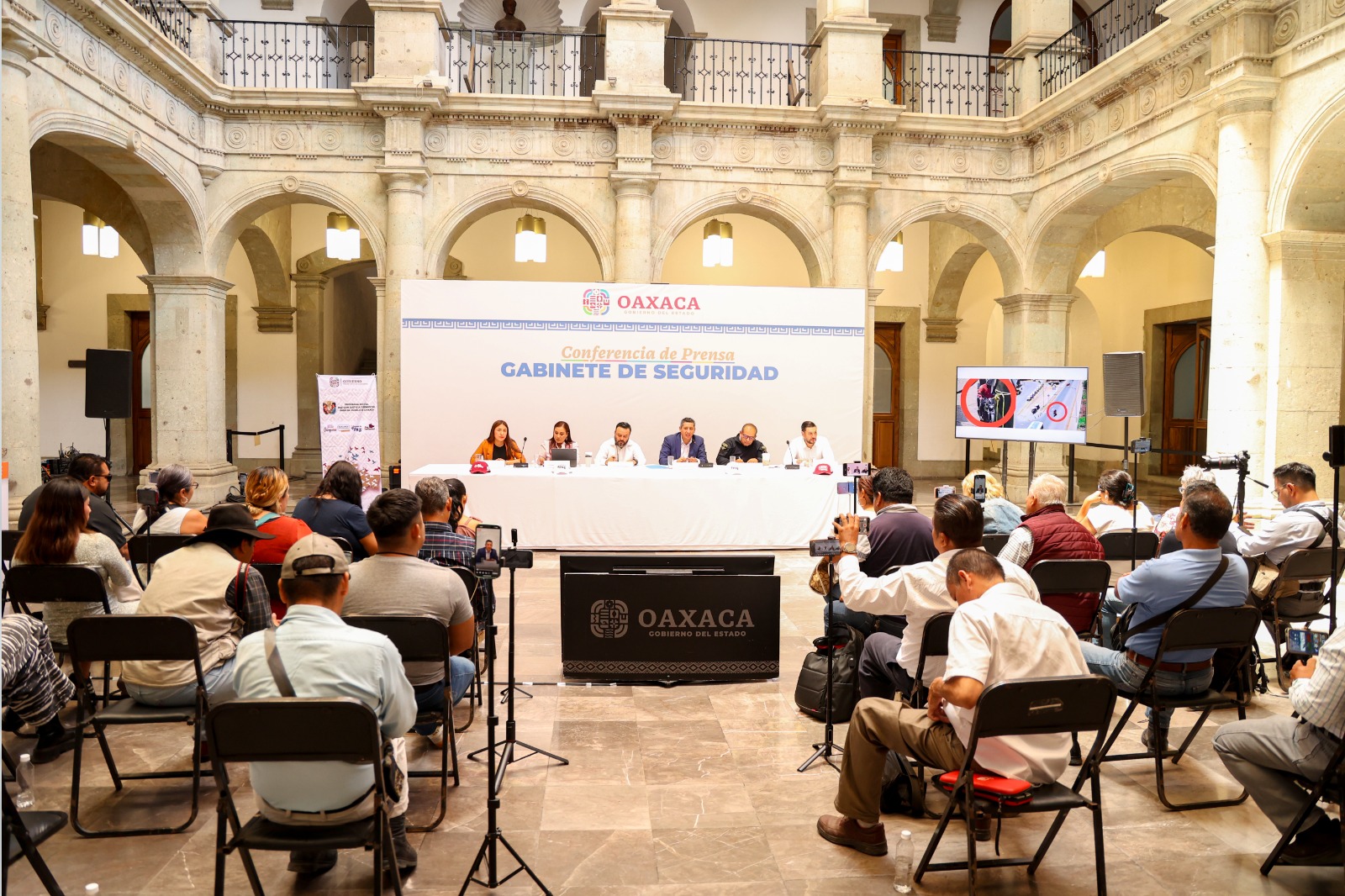 “Con Operación Sable, aislado a 41 objetivos prioritarios y generadores de violencia en la región del Istmo de Tehuantepec: Fiscal de Oaxaca”, Bernardo Rodríguez Alamilla “Con Operación Sable, aislado a 41 objetivos prioritarios y generadores de violencia en la región del Istmo de Tehuantepec: Fiscal de Oaxaca”, Bernardo Rodríguez Alamilla