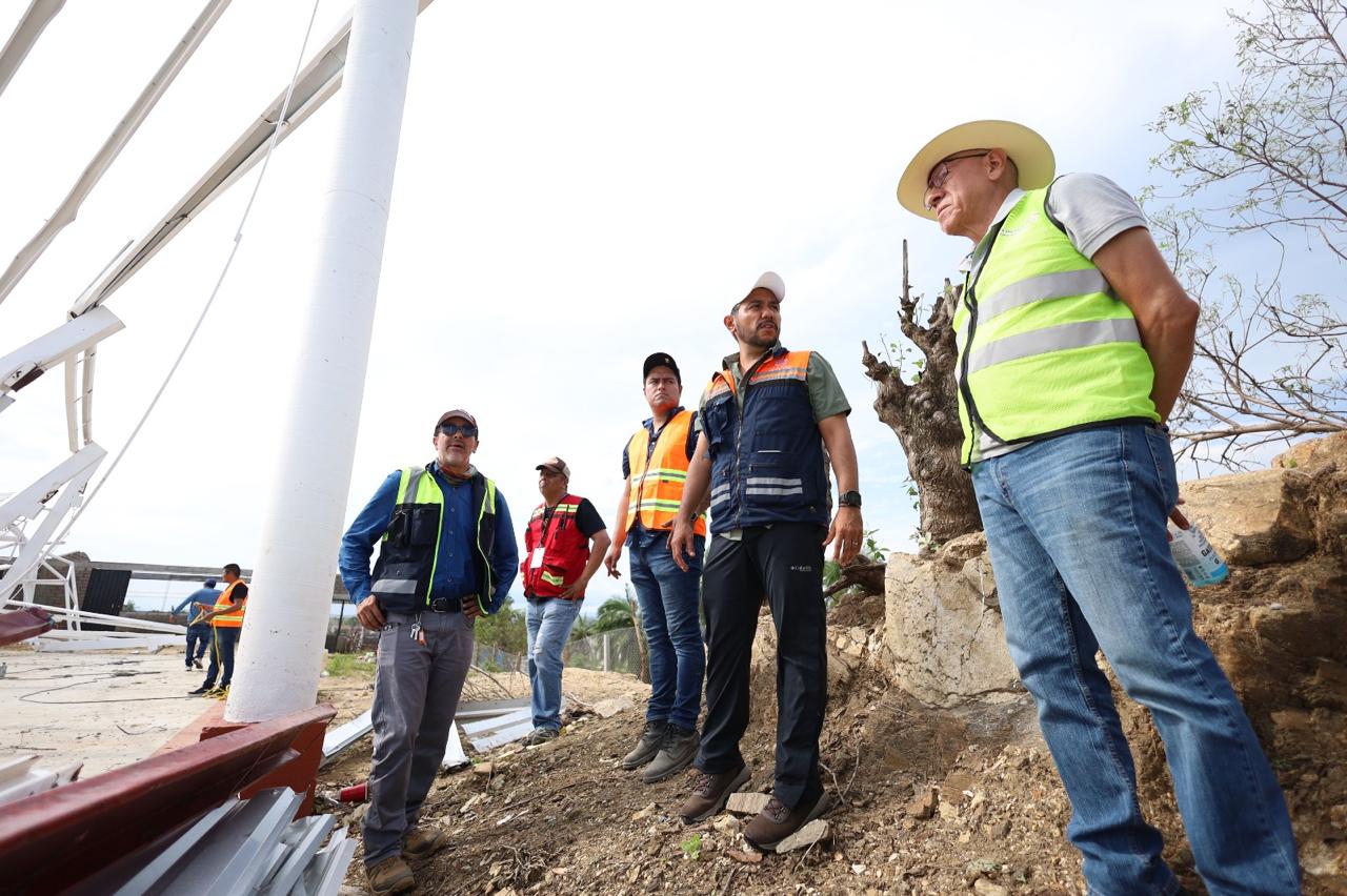 Atiende SIC estructuras dañadas por “Erick” y proyecta rehabilitación de espacios públicos que ponga a la Costa en pie Atiende SIC estructuras dañadas por “Erick” y proyecta rehabilitación de espacios públicos que ponga a la Costa en pie