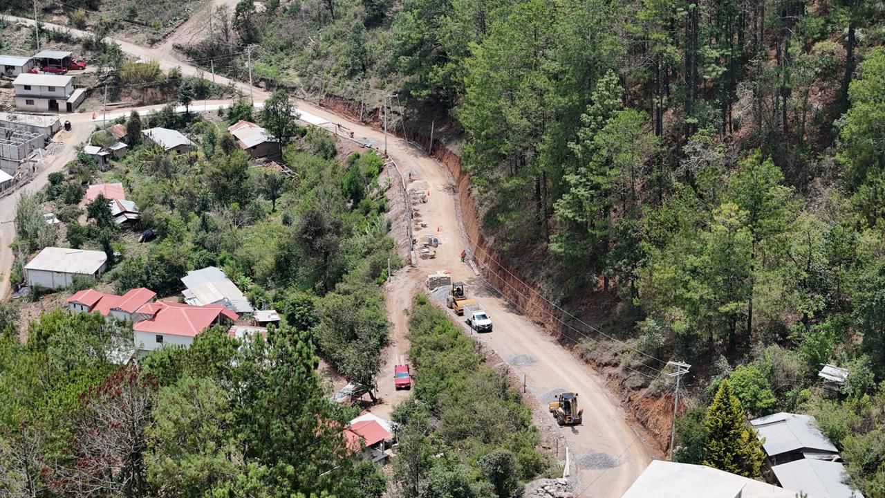 Beneficia Primavera Oaxaqueña con pavimento hidráulico a comunidad de la Sierra de Juárez Beneficia Primavera Oaxaqueña con pavimento hidráulico a comunidad de la Sierra de Juárez