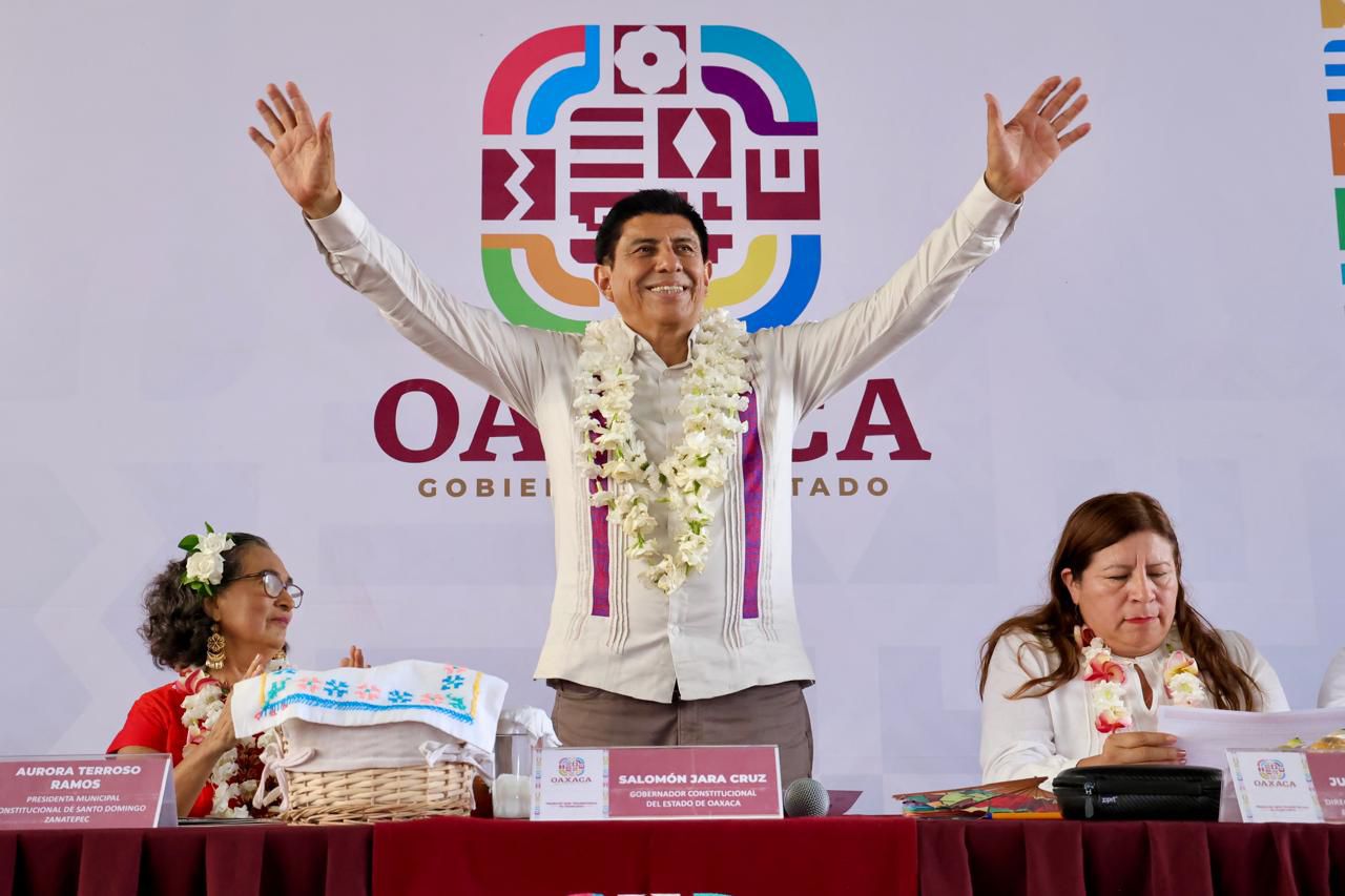 Con 12 mdp, fortalece Gobierno de Oaxaca la conectividad en Santo Domingo Zanatepec