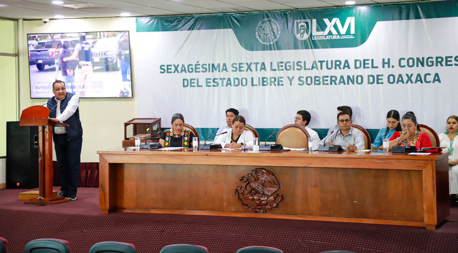 Congreso de Oaxaca externo su rechazo a las redadas contra migrantes en EU y pide el cese inmediato a esta política migratoria Congreso de Oaxaca externo su rechazo a las redadas contra migrantes en EU y pide el cese inmediato a esta política migratoria