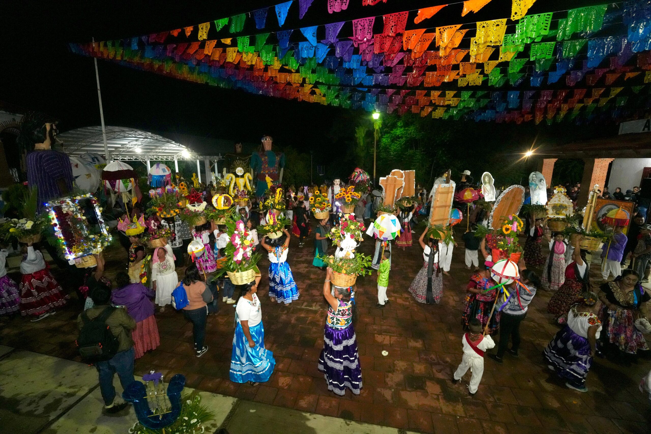 Fiesta, música y color: así vibran las comunidades xoxeñas Fiesta, música y color: así vibran las comunidades xoxeñas