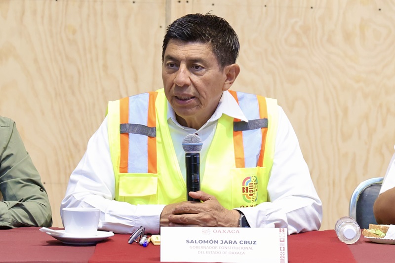 Gobierno de Oaxaca no cesará en los esfuerzos hasta reconstruir a los municipios afectados por Erick: Salomón Jara Gobierno de Oaxaca no cesará en los esfuerzos hasta reconstruir a los municipios afectados por Erick: Salomón Jara