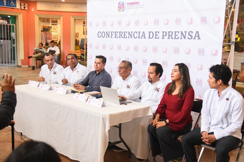 Huatulco se posiciona como referente en turismo de reuniones con el XVII Congreso Nacional de la AMDROC Huatulco se posiciona como referente en turismo de reuniones con el XVII Congreso Nacional de la AMDROC
