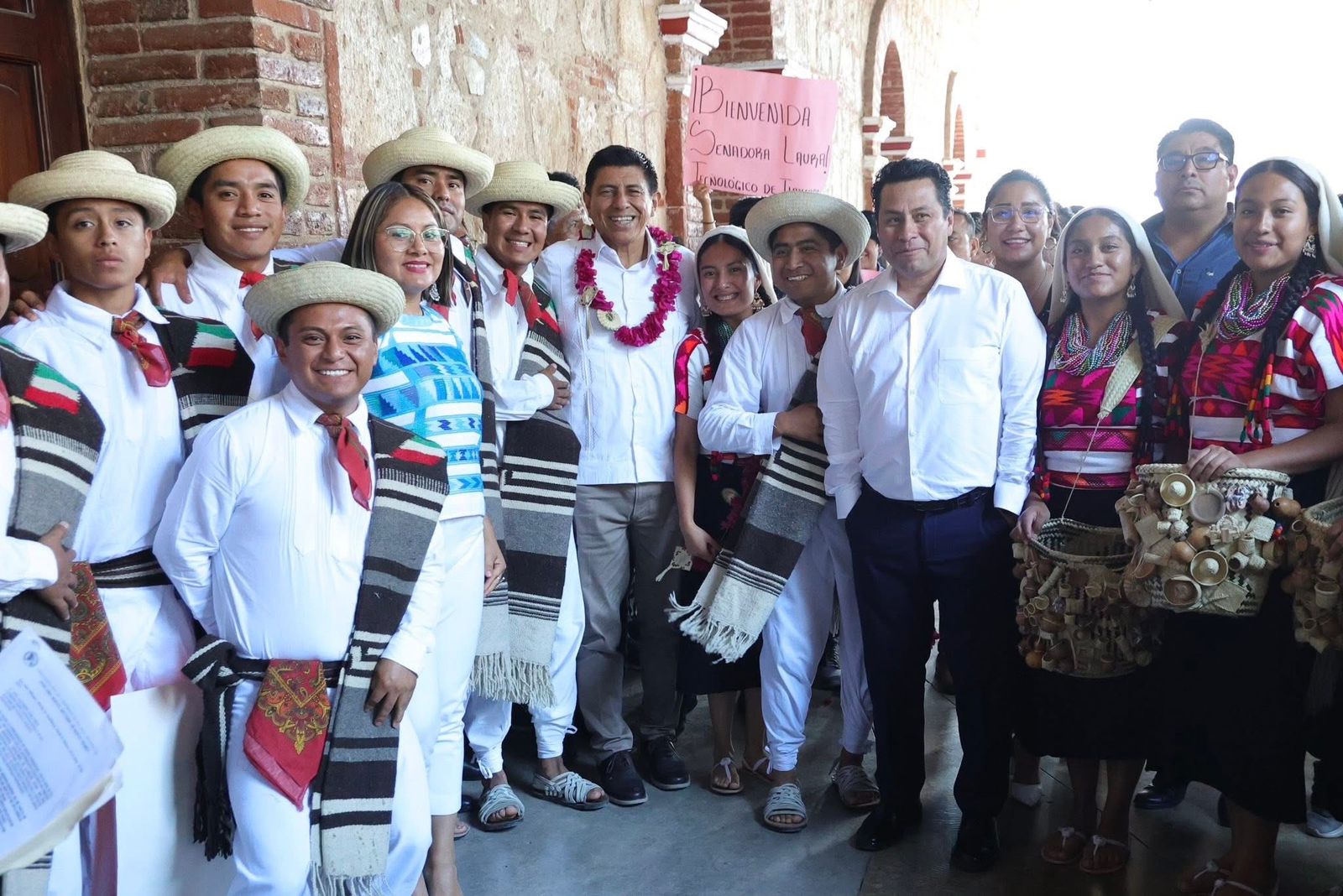 Impulsa Primavera Oaxaqueña desarrollo de Tlaxiaco con inversión de 60 mdp Impulsa Primavera Oaxaqueña desarrollo de Tlaxiaco con inversión de 60 mdp