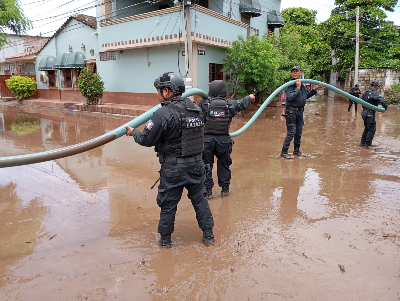Mantiene vigilancia permanente de la SSPC en zonas afectadas por el huracán Erick Mantiene vigilancia permanente de la SSPC en zonas afectadas por el huracán Erick