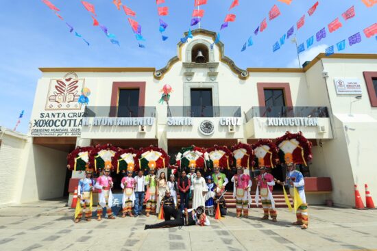Vive Xoxocotlán una celebración llena tradición, música y fiesta popular