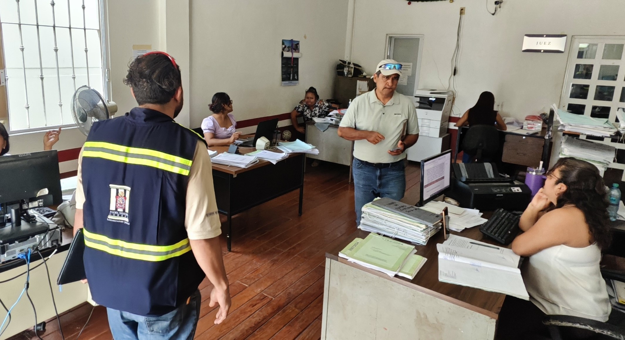 Supervisan inmuebles judiciales en la Costa e Istmo, tras el paso del huracán “Erick” Supervisan inmuebles judiciales en la Costa e Istmo, tras el paso del huracán “Erick”
