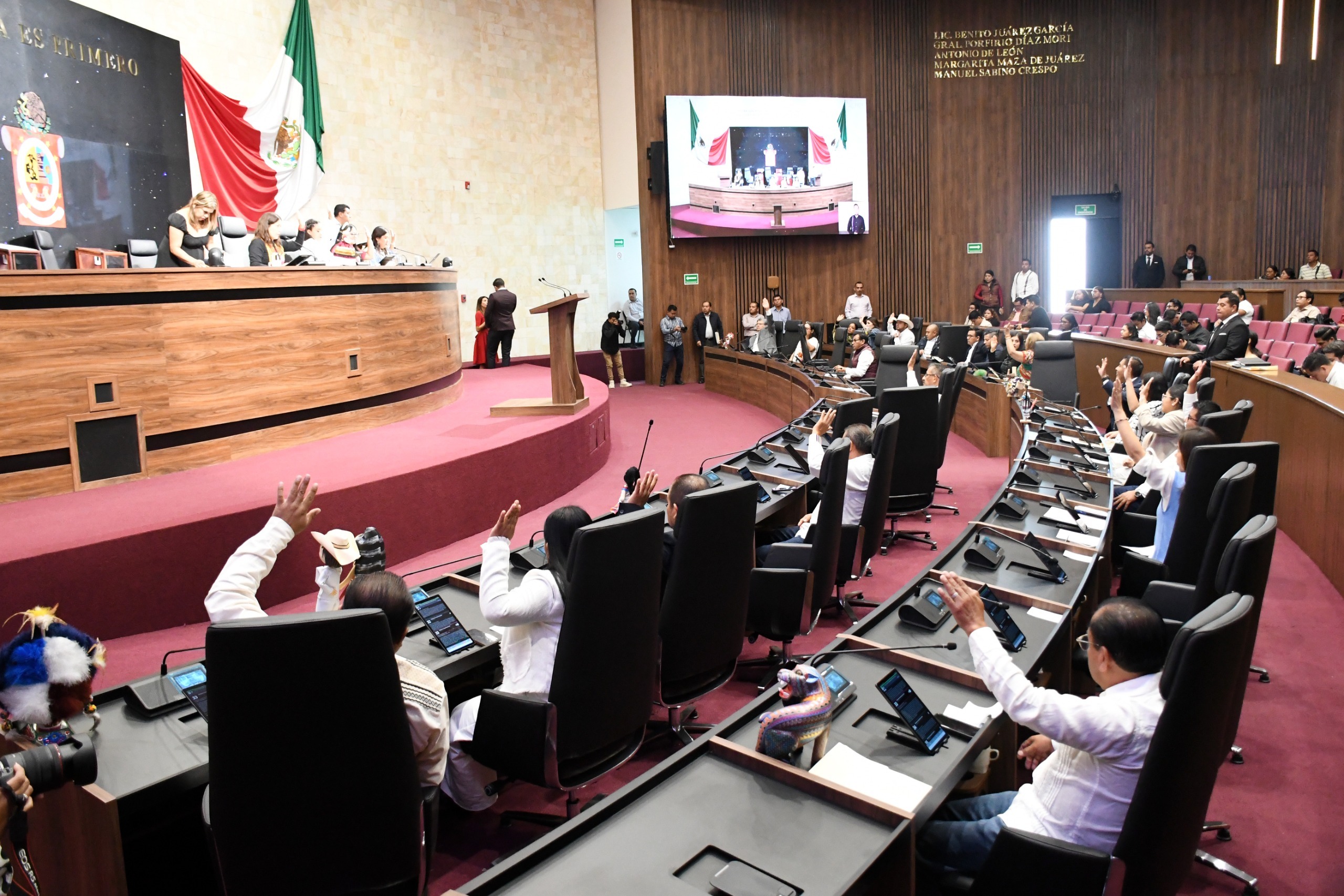 Congreso del Estado impulsa la protección de las artesanías auténticas y renombramiento del MUPO Congreso del Estado impulsa la protección de las artesanías auténticas y renombramiento del MUPO