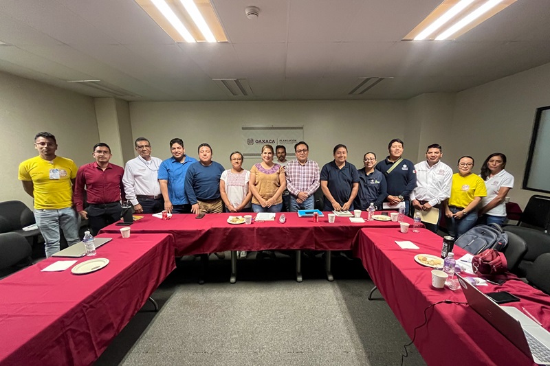 Fortalecen gobiernos de Oaxaca y México acciones conjuntas para la protección de los bosques ante plagas Fortalecen gobiernos de Oaxaca y México acciones conjuntas para la protección de los bosques ante plagas