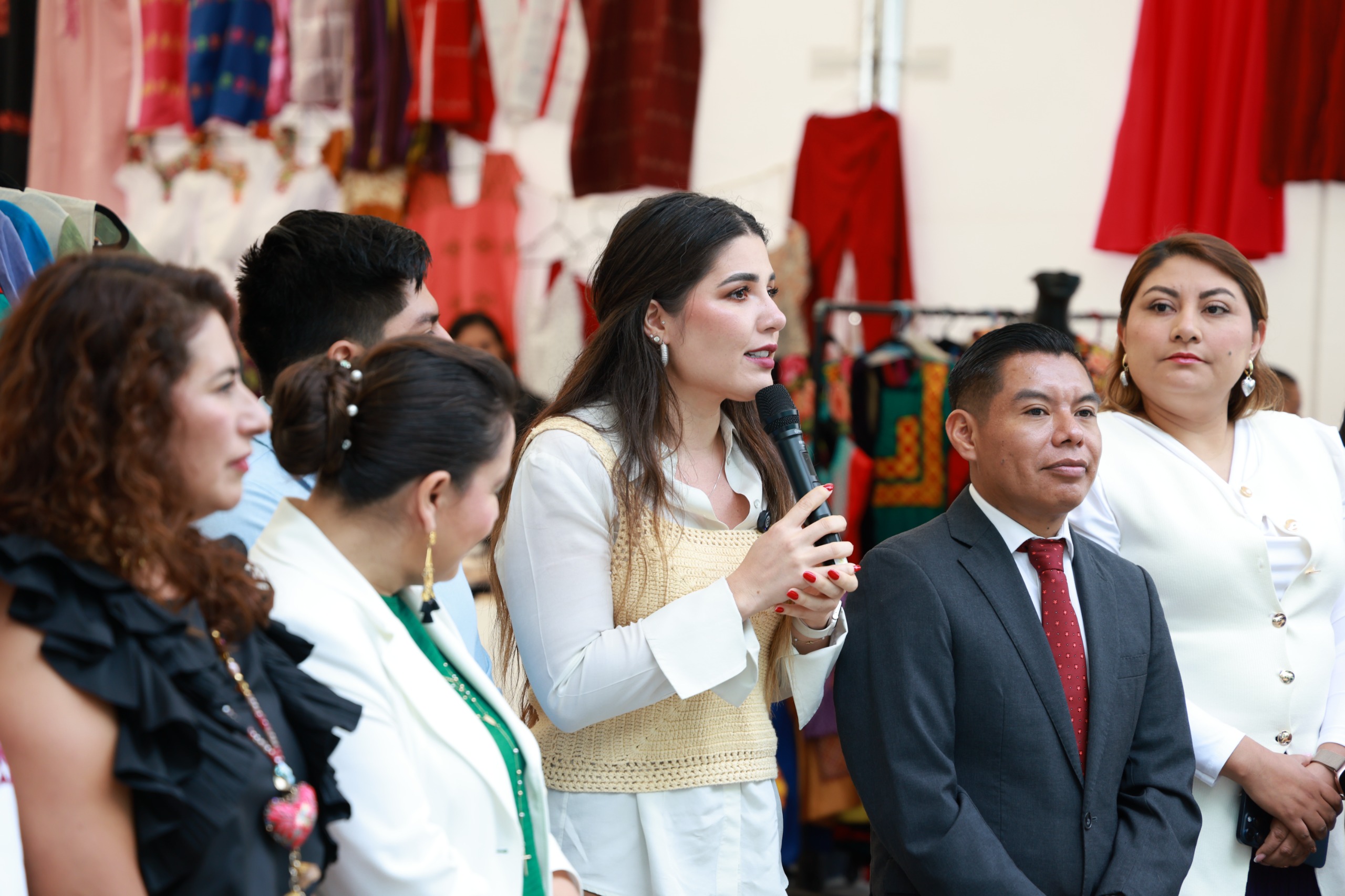 Congreso de Oaxaca impulsa el emprendimiento con la Segunda Feria Artesanal “Yoo Ku’a” Congreso de Oaxaca impulsa el emprendimiento con la Segunda Feria Artesanal “Yoo Ku’a”