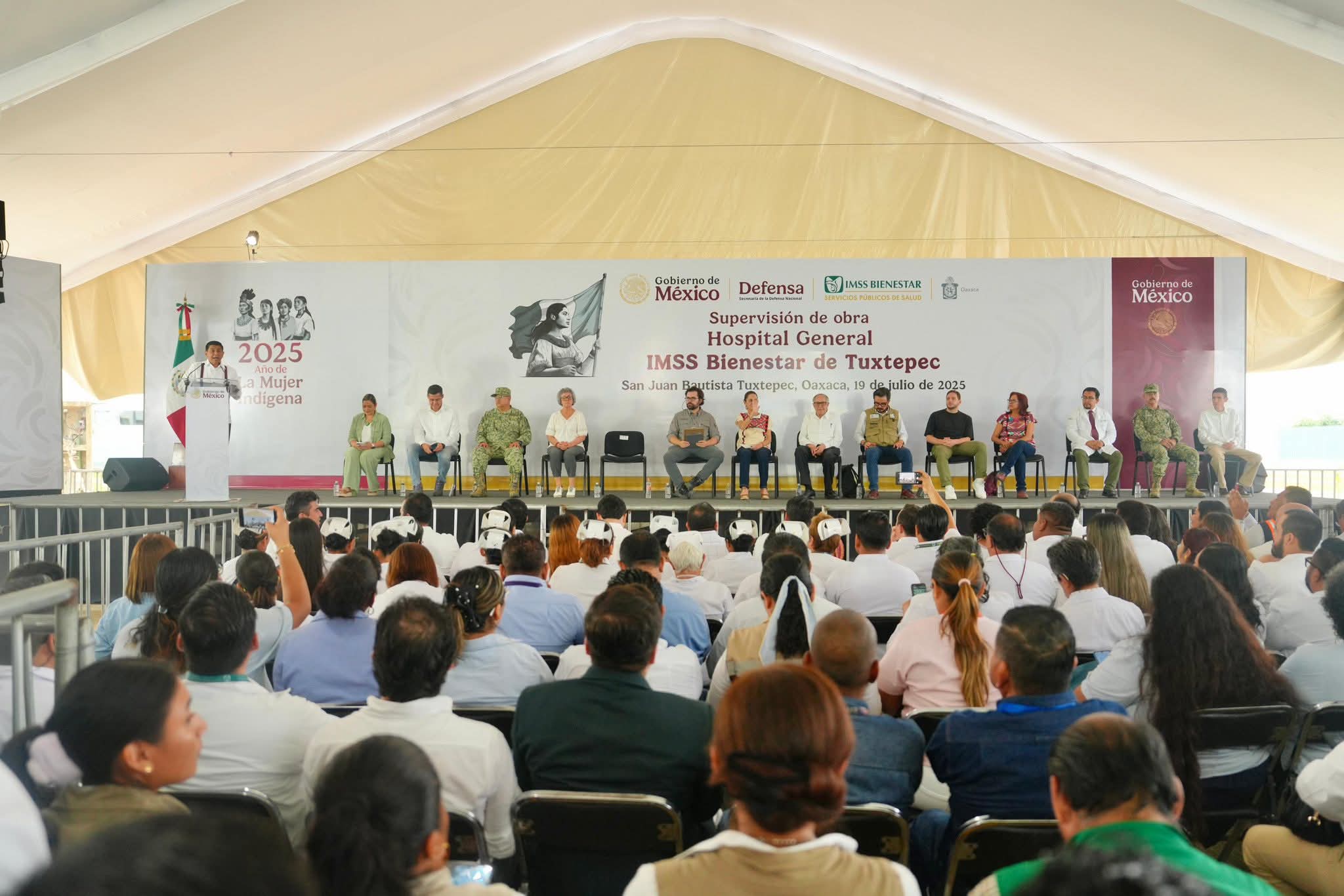 Supervisora Claudia Sheinbaum y Salomón Jara construcción del Hospital General IMSS Bienestar Tuxtepec