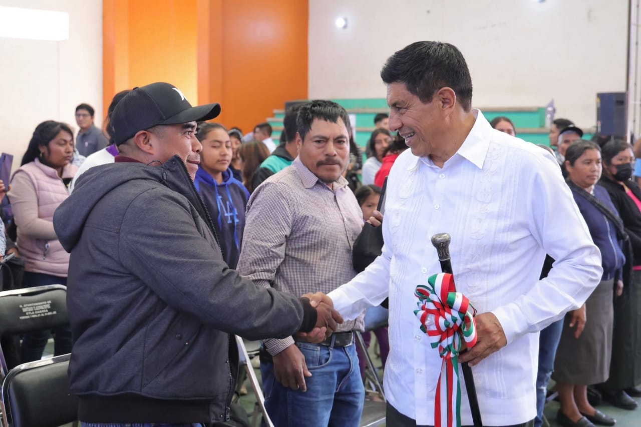 Impulsa Primavera Oaxaqueña la educación en Santiago Tlazoyaltepec Impulsa Primavera Oaxaqueña la educación en Santiago Tlazoyaltepec