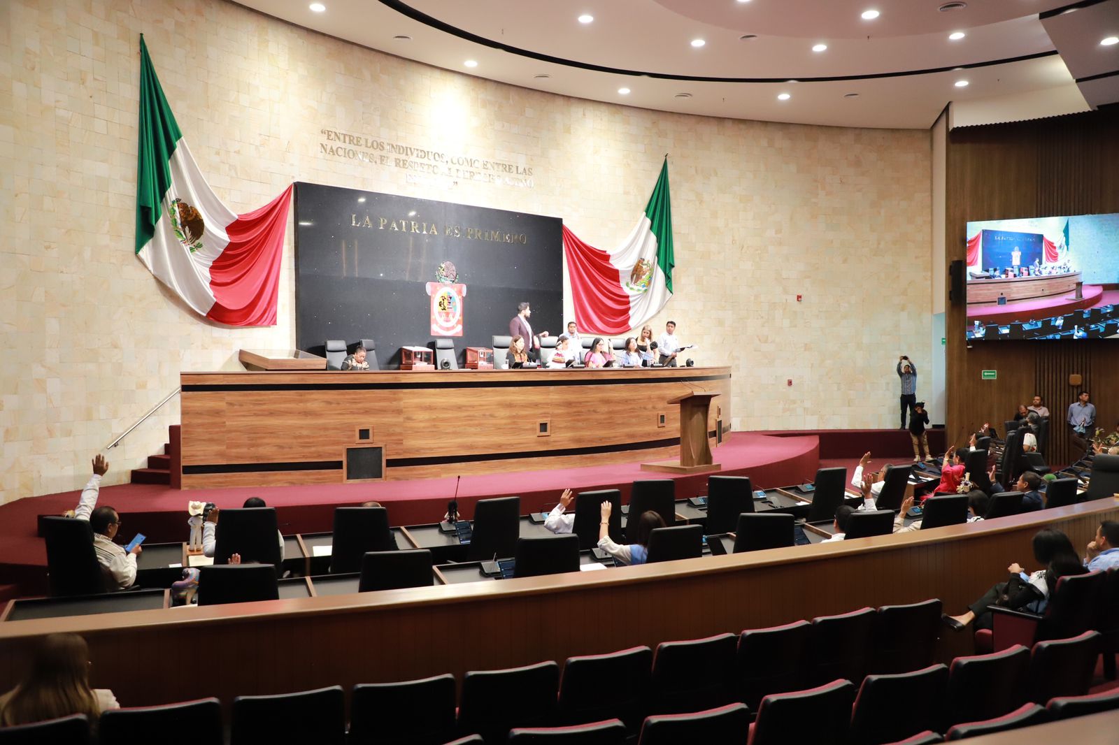 Avala Parlamento de Oaxaca exhortos sobre seguridad, calidad de alimentos, precios justos, comercio exclusivo de artesanías y mezcales locales durante la Guelaguetza; y prohibición del matrimonio infantil Avala Parlamento de Oaxaca exhortos sobre seguridad, calidad de alimentos, precios justos, comercio exclusivo de artesanías y mezcales locales durante la Guelaguetza; y prohibición del matrimonio infantil
