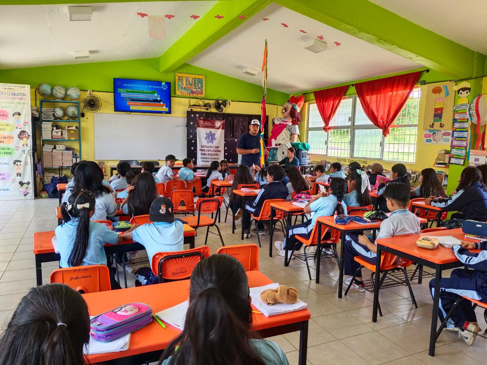 Xoxocotlán fortalece prevención del delito en 2 mil 400 estudiantes Xoxocotlán fortalece prevención del delito en 2 mil 400 estudiantes