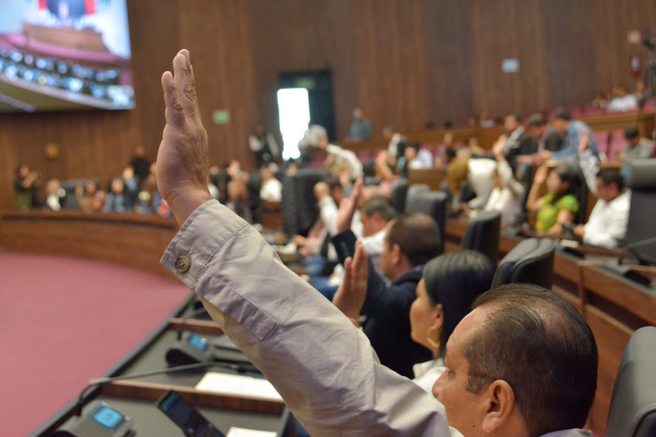 Instituciones públicas deben garantizar la protección de los ecosistemas costeros y salvaguardar los derechos de las y los consumidores ante el regreso a clases