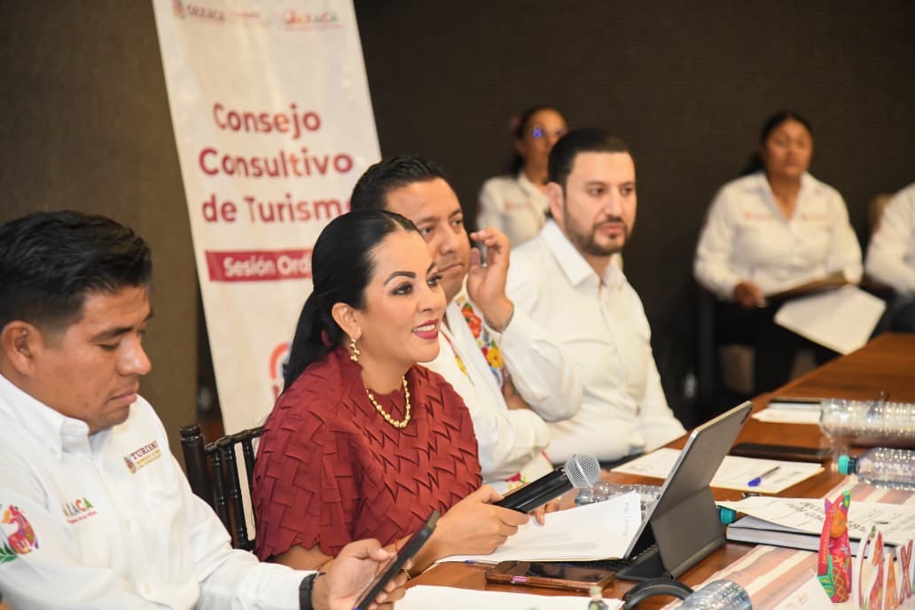 Atiende Sectur Oaxaca planteamientos de quienes integran la industria turística en el estado Atiende Sectur Oaxaca planteamientos de quienes integran la industria turística en el estado