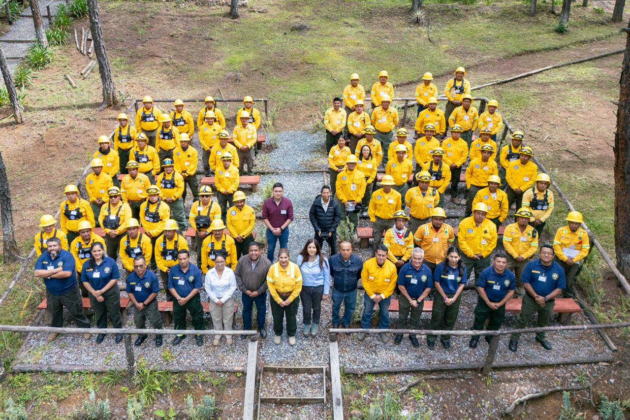 Brigadas de la Coesfo reciben capacitación internacional contra incendios forestales Brigadas de la Coesfo reciben capacitación internacional contra incendios forestales