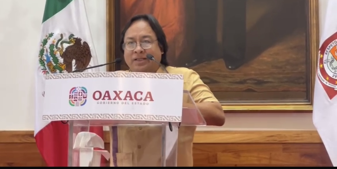 EN OAXACA HAY 5 LENGUAS INDÍGENAS EN RIESGO DE DESAPARECER, DOS YA SE EXTINGUIERON Y POR ELLO YA ES OBLIGATORIO EL USO DEL IDIOMA ORIGINARIO EN LAS ESCUELAS, Y EN LA ENTONACIÓN DEL HIMNO NACIONAL EN OAXACA HAY 5 LENGUAS INDÍGENAS EN RIESGO DE DESAPARECER, DOS YA SE EXTINGUIERON Y POR ELLO YA ES OBLIGATORIO EL USO DEL IDIOMA ORIGINARIO EN LAS ESCUELAS, Y EN LA ENTONACIÓN DEL HIMNO NACIONAL