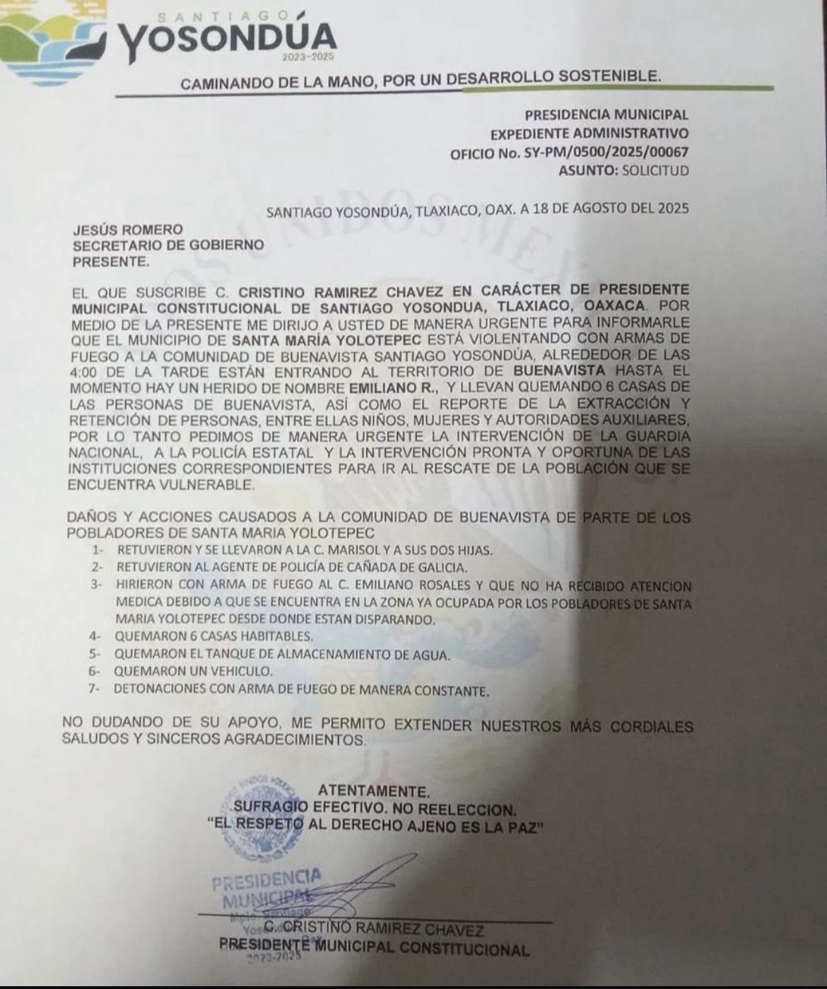 DISPUTA AGRARIA EN OAXACA DEJA VEHICULOS Y CASAS QUEMADAS, TRES COMUNEROS DESAPARECIDOS Y UNO MÁS HERIDO DISPUTA AGRARIA EN OAXACA DEJA VEHICULOS Y CASAS QUEMADAS, TRES COMUNEROS DESAPARECIDOS Y UNO MÁS HERIDO