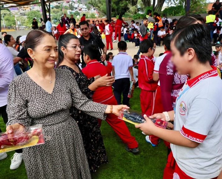 Fortalece DIF Oaxaca gusto por los libros con mega lectura de Minutos para Imaginar