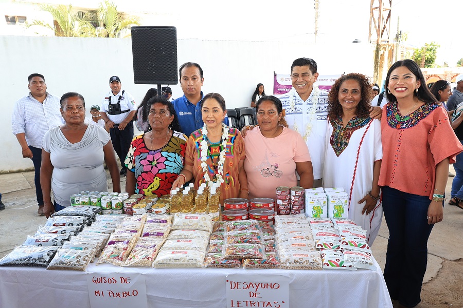 Garantiza DIF Oaxaca alimentación nutricia de 425 personas en Santiago Llano Grande