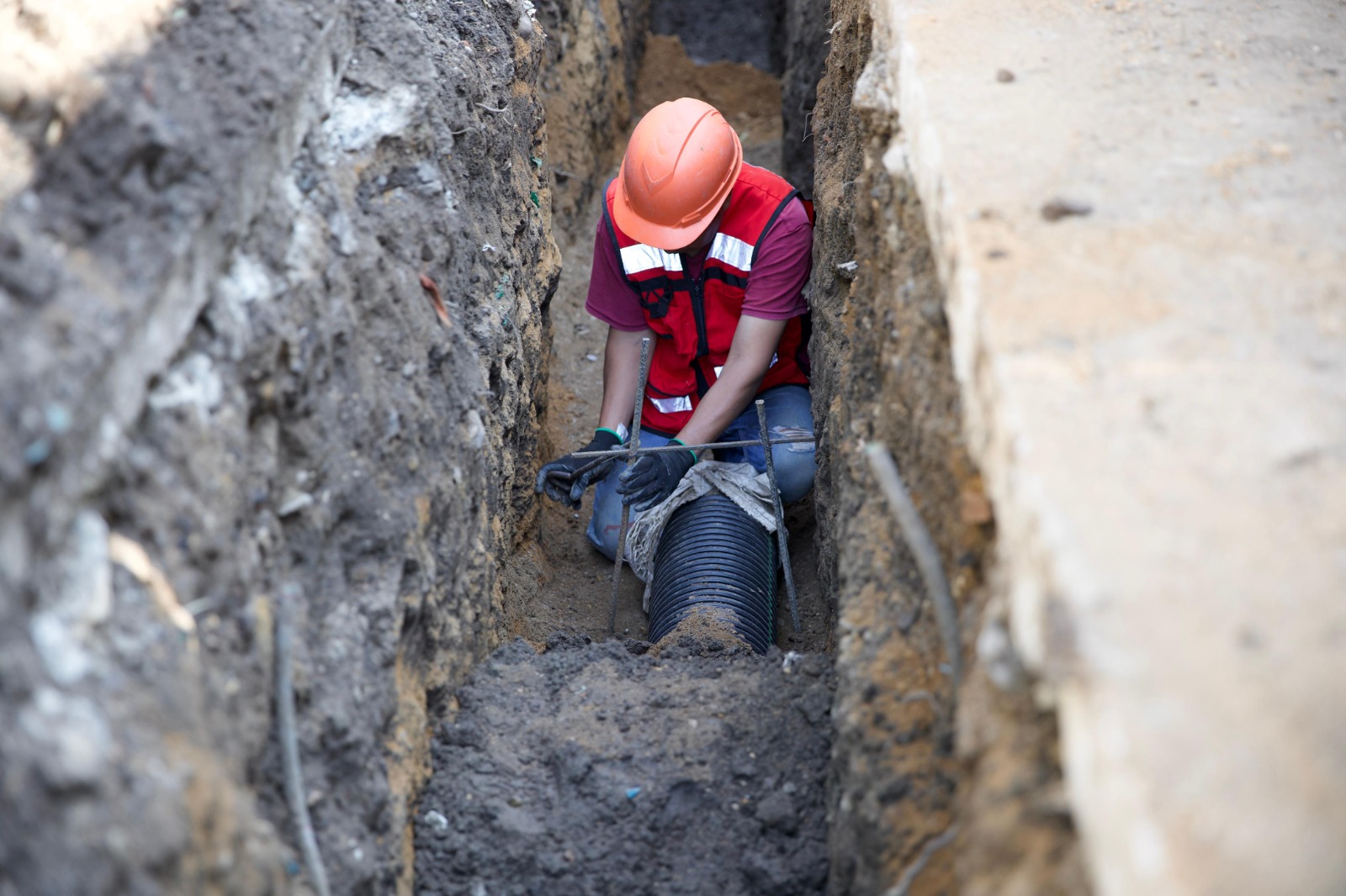 Mejora Soapa servicios de agua potable y drenaje en colonias de Oaxaca de Juárez y Xoxocotlán