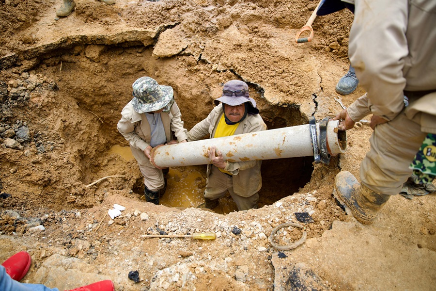 Repara Soapa infraestructura hidráulica con más de 40 años de servicio en zona norte de la capital oaxaqueña