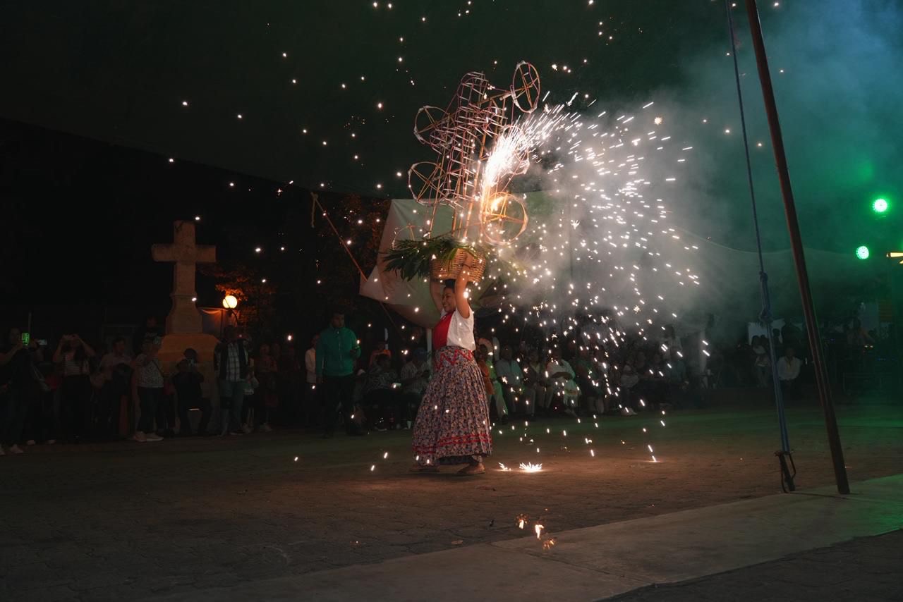 Xoxocotlán celebra con fe, cultura y comunidad aniversario a la Parroquia de Santa Elena Xoxocotlán celebra con fe, cultura y comunidad aniversario a la Parroquia de Santa Elena