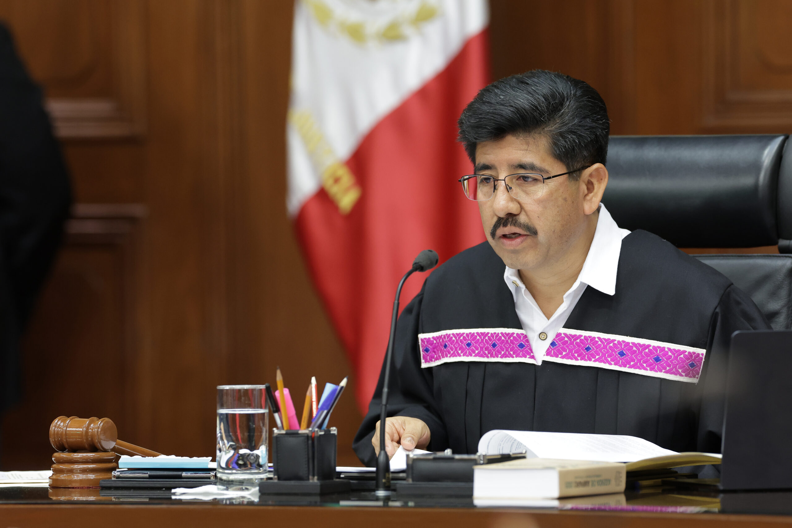 LA NUEVA CORTE REITERA QUE SOLO LA FEDERACIÓN PUEDE REGULAR EN MATERIA DE HIDROCARBUROS Y ENERGÍA LA NUEVA CORTE REITERA QUE SOLO LA FEDERACIÓN PUEDE REGULAR EN MATERIA DE HIDROCARBUROS Y ENERGÍA