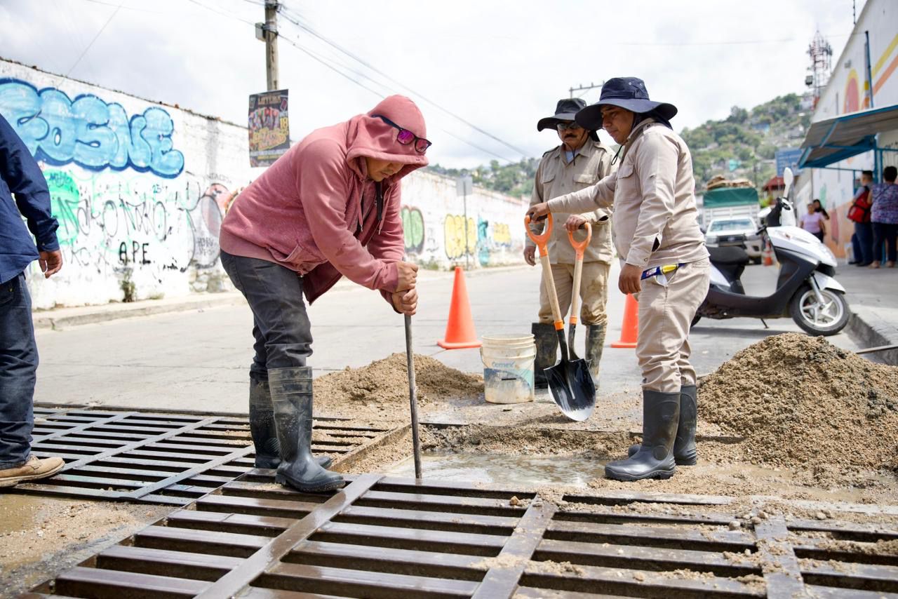 Atiende Soapa fuga de agua en la agencia Santa Rosa Panzacola Atiende Soapa fuga de agua en la agencia Santa Rosa Panzacola